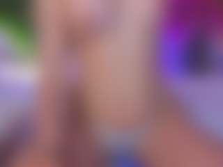 Live cam show with KarenGibbs - Blonde Hair Petite on Camming Site