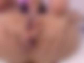 Live cam show with lizettekitty - Shower on Mixed Magazine Live