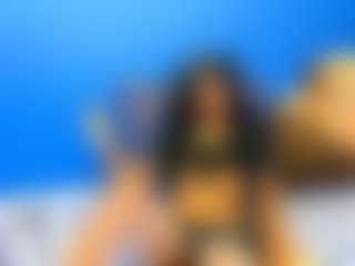 Live cam show with uniqueindian08 - Petite on Camiplay Live