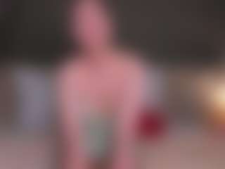 Live cam show with Amy-Desiree - Body Massage on TastyBlacksLive