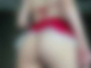 Live cam show with Amy-Desiree - Camel Toe on realtime-chat