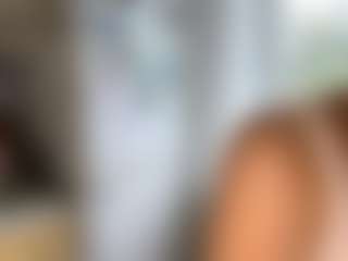 Live cam show with Barbara - Petite on Dolls Live
