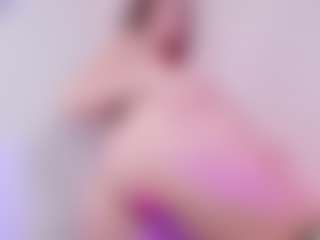 Live cam show with coquetta - Squirt on TeamSkeetLive