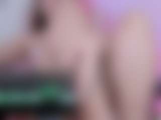 Live cam show with coquetta - Moaning on Camsoda