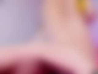 Live cam show with coquetta - Deepthroat on Camsoda