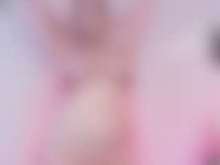 Live cam show with coquetta - Geek on StripNow