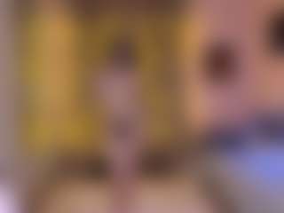 Live cam show with DottieAscheman - Green Eyes on googirlz