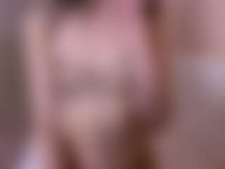Live cam show with DottieAscheman - Teasing on slutload