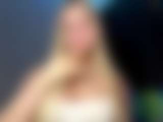 Live cam show with EvelyneGruis - Gray Eyes on Fapmatic.com