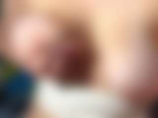 Live cam show with EvelyneGruis - Teen (18+) on AdultVida.com