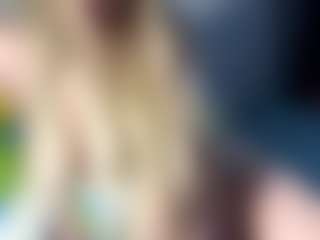 Live cam show with EvelyneGruis - Mature on AdultVida.com