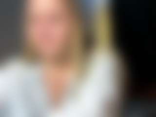 EvelyneGruis's Live Sex Cam Show