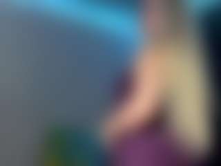 Live cam show with EvelyneGruis - Mature on SmokeAndPoke
