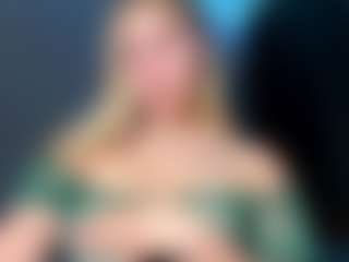 EvelyneGruis's Live Sex Cam Show