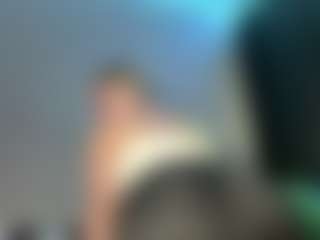 EvelyneGruis's Live Sex Cam Show