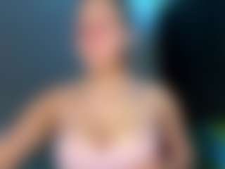 Live cam show with EvelyneGruis - Raven Hair on Streamer API