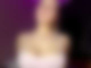Live cam show with EvelyneGruis - Public on Gym Cam Girls