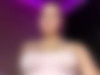 EvelyneGruis's Live Sex Cam Show