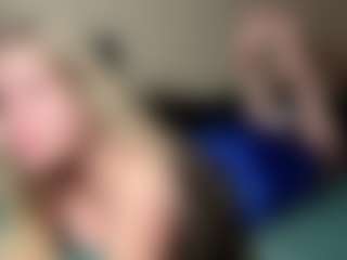EvelyneGruis's Live Sex Cam Show