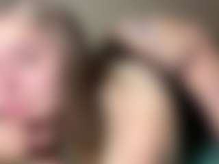 EvelyneGruis's Live Sex Cam Show