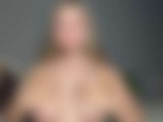 Live cam show with EvelyneGruis - Gray Eyes on nudelive.tv
