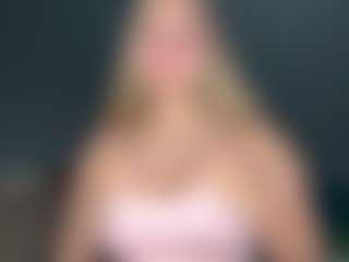 Live cam show with EvelyneGruis - Public Mature on camwithhim.com