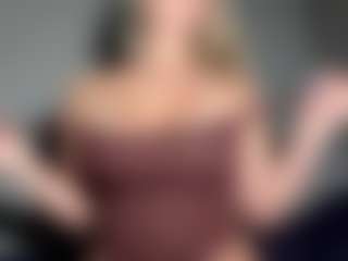 Live cam show with EvelyneGruis - Camel Toe on Streamer API
