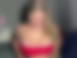 Live cam show with EvelyneGruis - Raven Hair on Camsoda