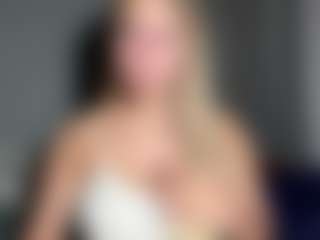 Show de câmera ao vivo com EvelyneGruis - Bikini no Camsoda