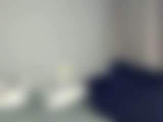 Live cam show with EvelyneGruis - Green Eyes on madthumbs