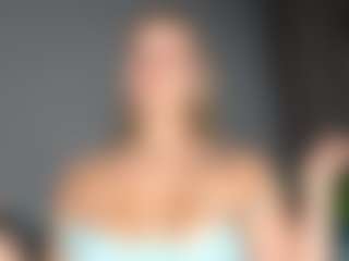 EvelyneGruis's Live Sex Cam Show