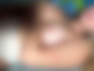 EvelyneGruis's Live Sex Cam Show