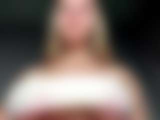 EvelyneGruis's Live Sex Cam Show