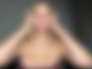 Live cam show with EvelyneGruis - Green Eyes on Camsoda