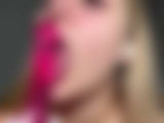 Live cam show with EvelyneGruis - Camel Toe on Camsoda Late Night