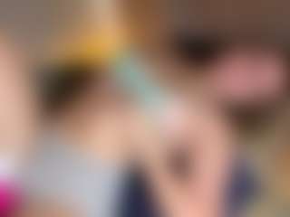 EvelyneGruis's Live Sex Cam Show