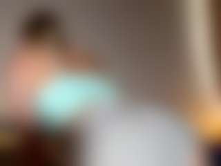 Live cam show with EvelyneGruis - Blue Eyes on Camsoda