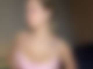 EvelyneGruis's Live Sex Cam Show