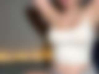 EvelyneGruis's Live Sex Cam Show