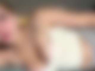 EvelyneGruis's Live Sex Cam Show