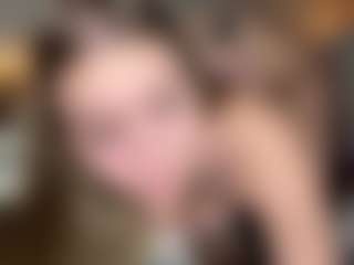 Live cam show with EvelyneGruis - Hairy Pussy on Camsoda