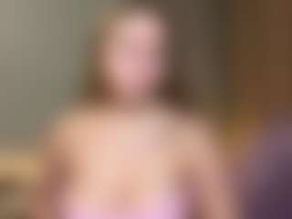 Live cam show with EvelyneGruis - Hairy Pussy on Fling VIP Chat