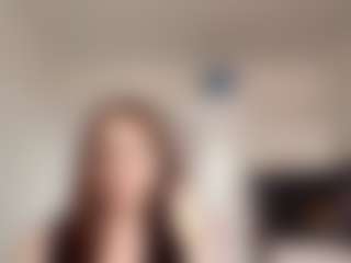 Live cam show with Lily - Average on Instabang