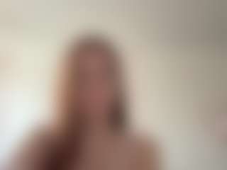 Live cam show with Lily - Facial Piercings on SpunkLive