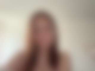 Live cam show with Lily - Striptease on Milf Play
