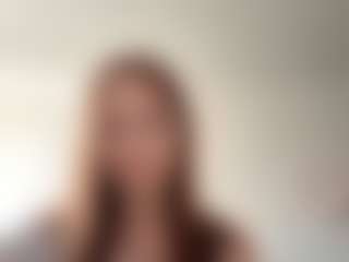 Live cam show with Lily - Blonde Hair Petite on SinfulBabes