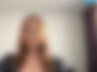 Live cam show with Lily - Big Tits on Chatstar