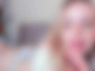 LeanaPenticoff's Live Sex Cam Show