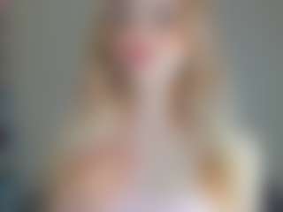 LeanaPenticoff's Live Sex Cam Show