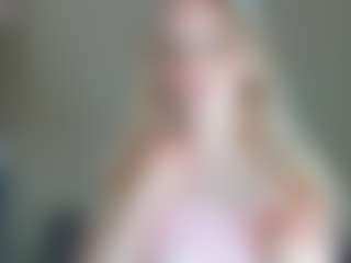 LeanaPenticoff's Live Sex Cam Show